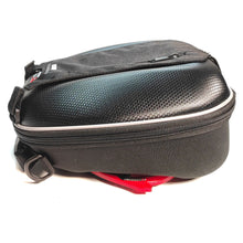 Cargar imagen en el visor de la galería, BOLSA MOCHILA TANQUE TECHX2 SG1 CAPACIDAD 4L